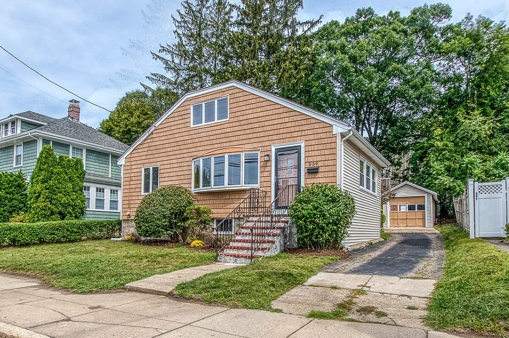 539 Lagrange Street, West Roxbury, Boston, MA 02132 - Image 2