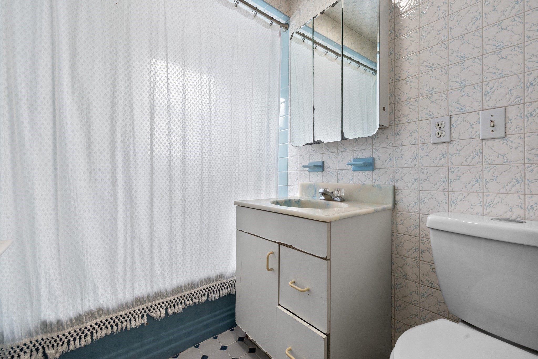 69 Sterling St, Somerville, MA 02144 - Image 11