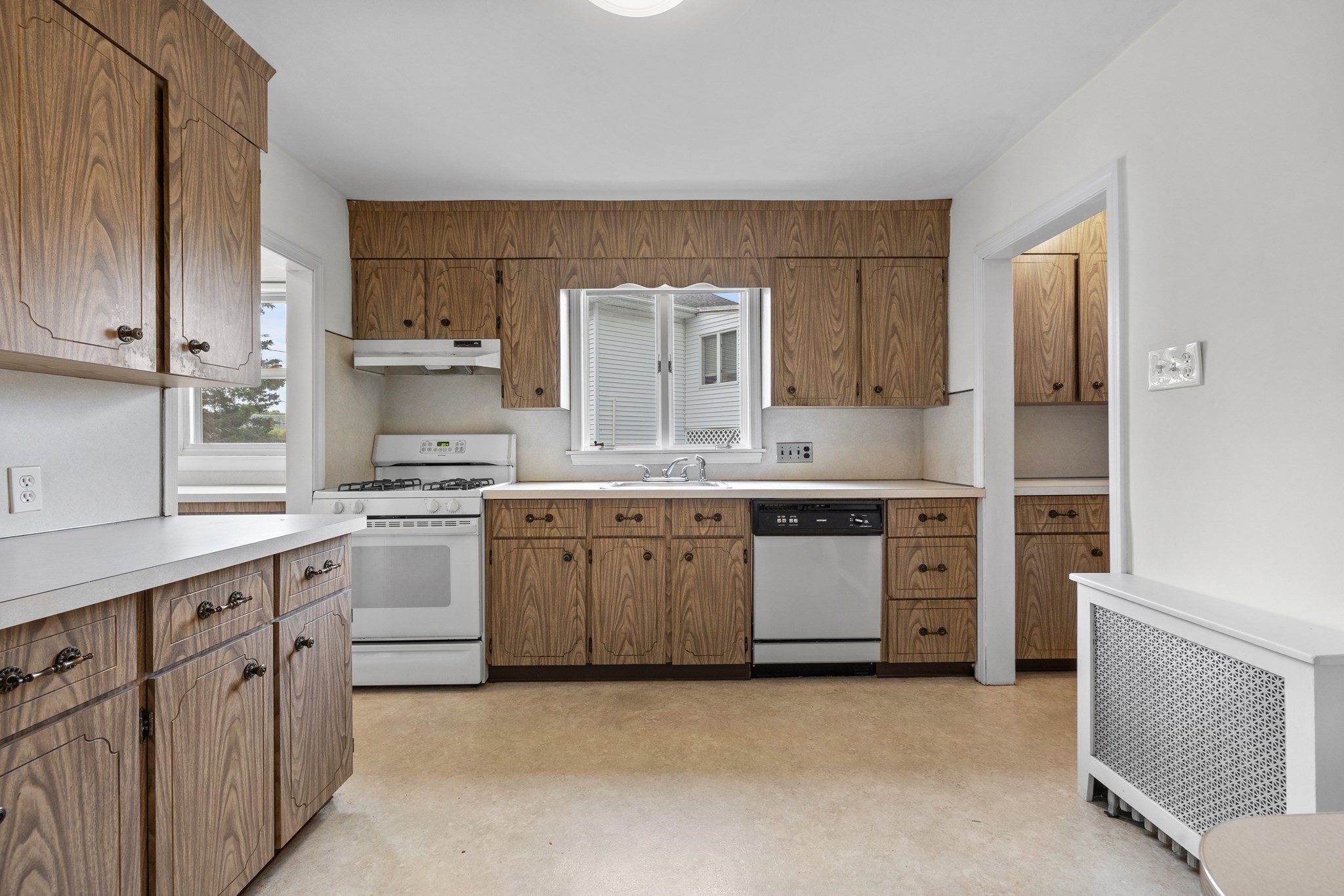 69 Sterling St, Somerville, MA 02144 - Image 6