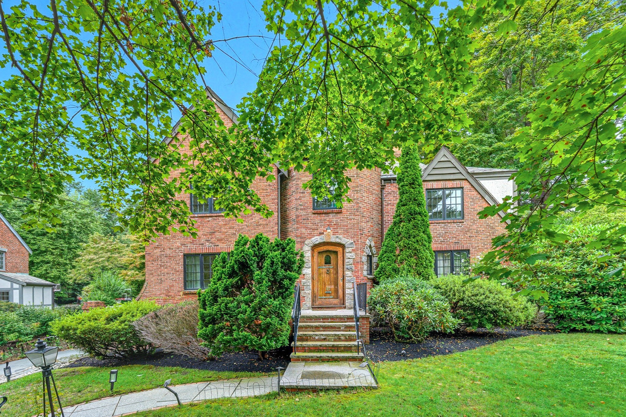 31 West Boulevard Rd, Newton, MA 02459