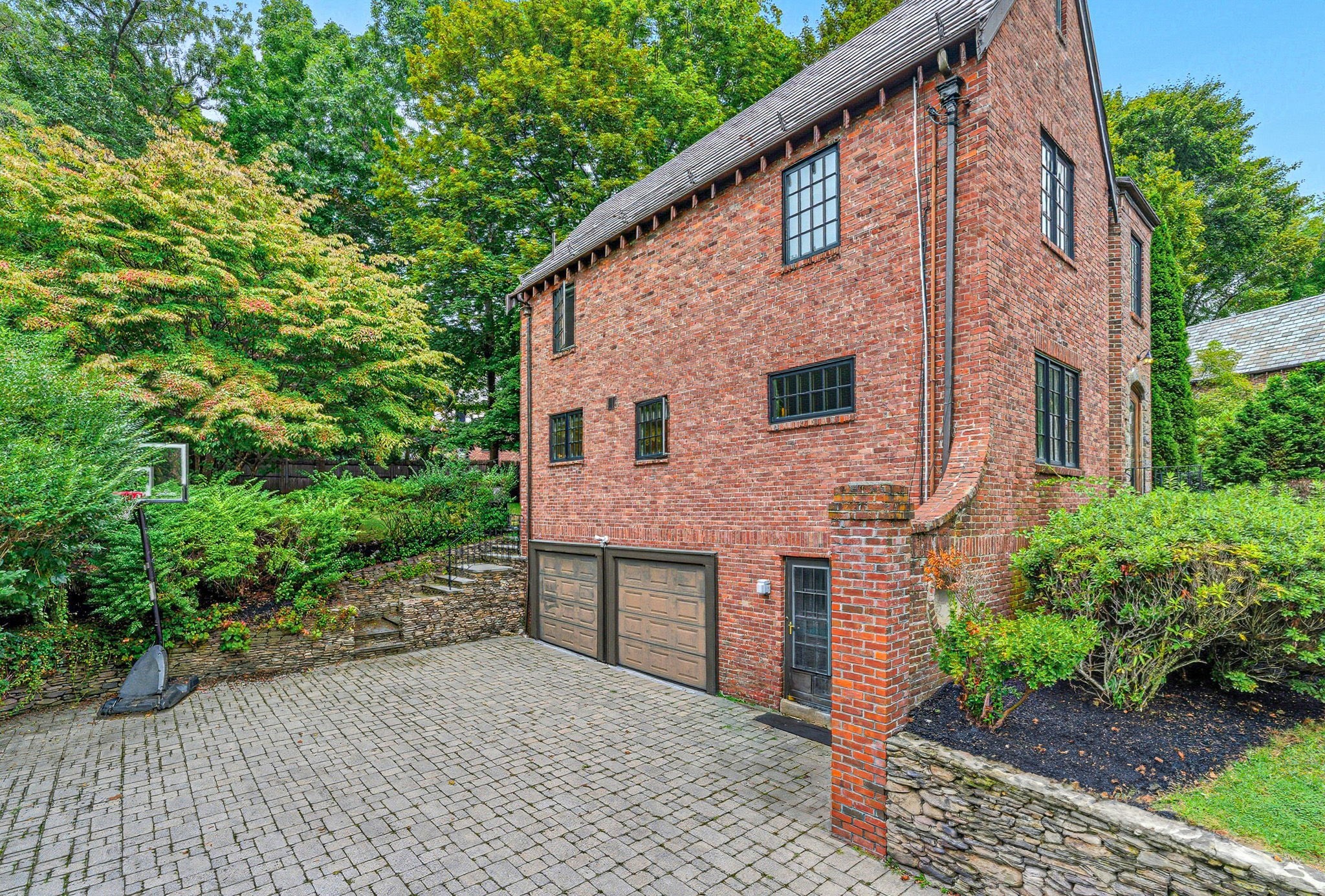 31 West Boulevard Rd, Newton, MA 02459 - Image 3