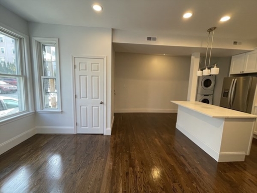 204 E Eagle St, Apt 1