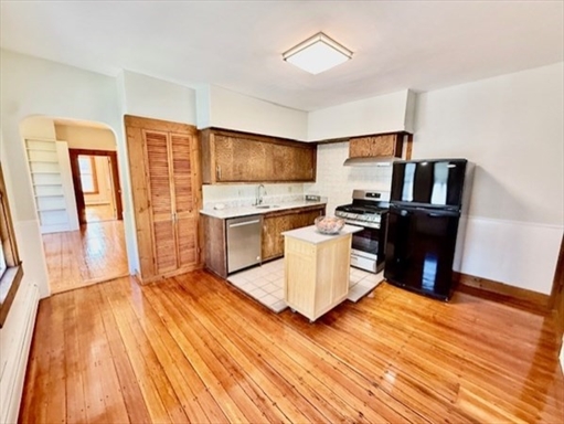 361 Beacon, Apt 2