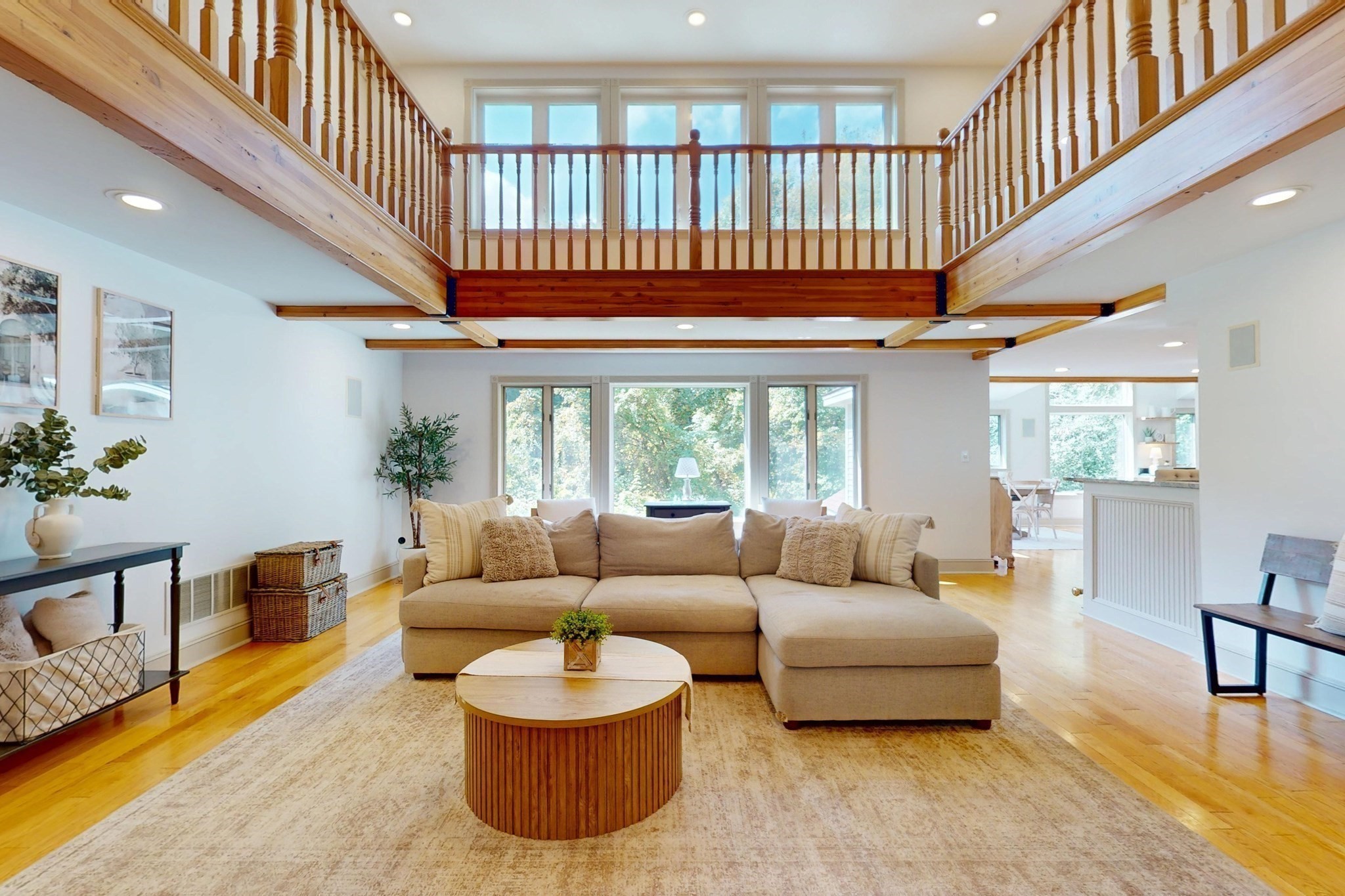 22 Old Cambridge Tpke, Lincoln, MA 01773