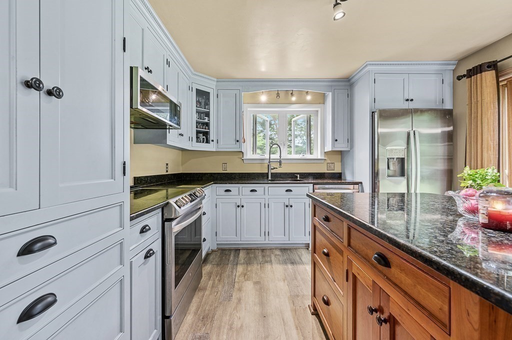 18 Old Worcester Rd Ext, Charlton, MA 01507 - Image 2