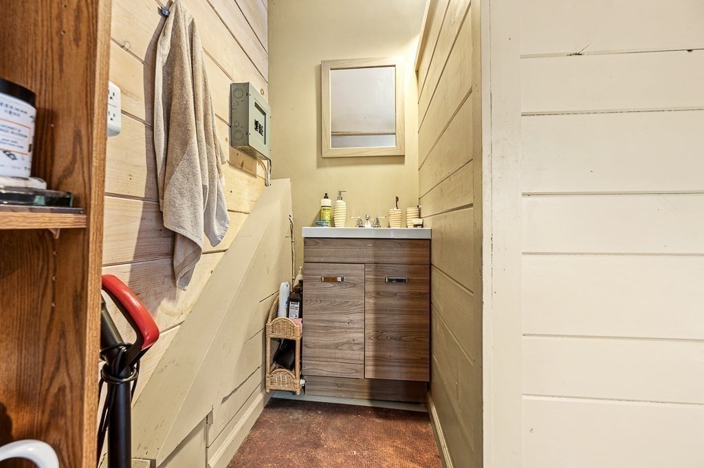 18 Old Worcester Rd Ext, Charlton, MA 01507 - Image 33