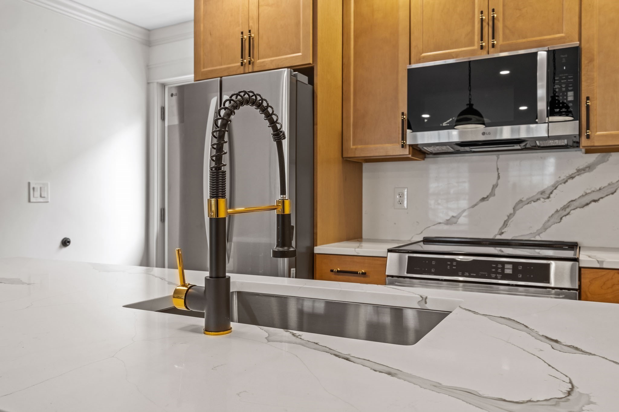 9 Swan St Unit 2, Beverly, MA 01915 - Image 5