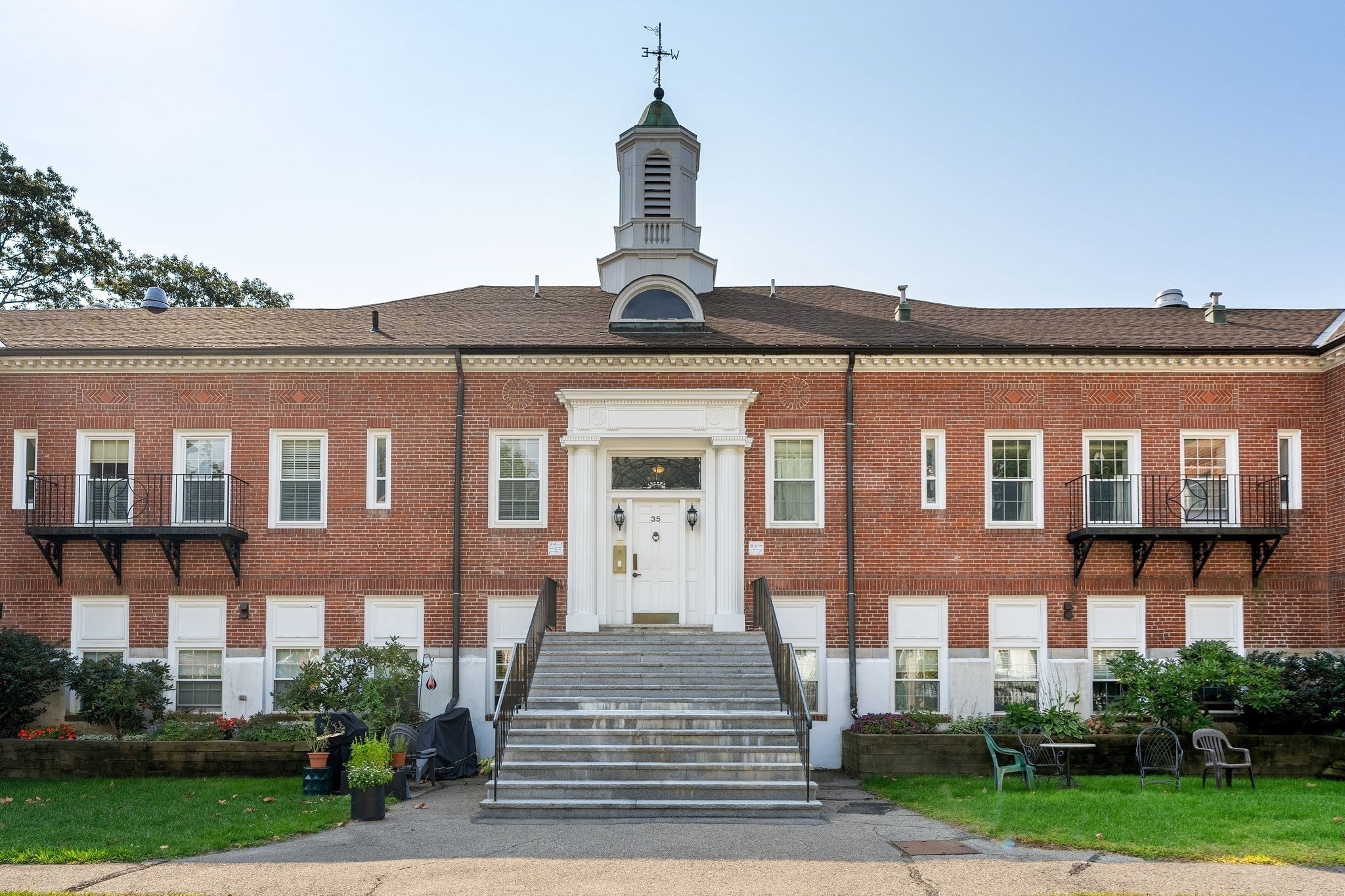 35 Eldridge Road Unit 209, Jamaica Plain, Boston, MA 02130