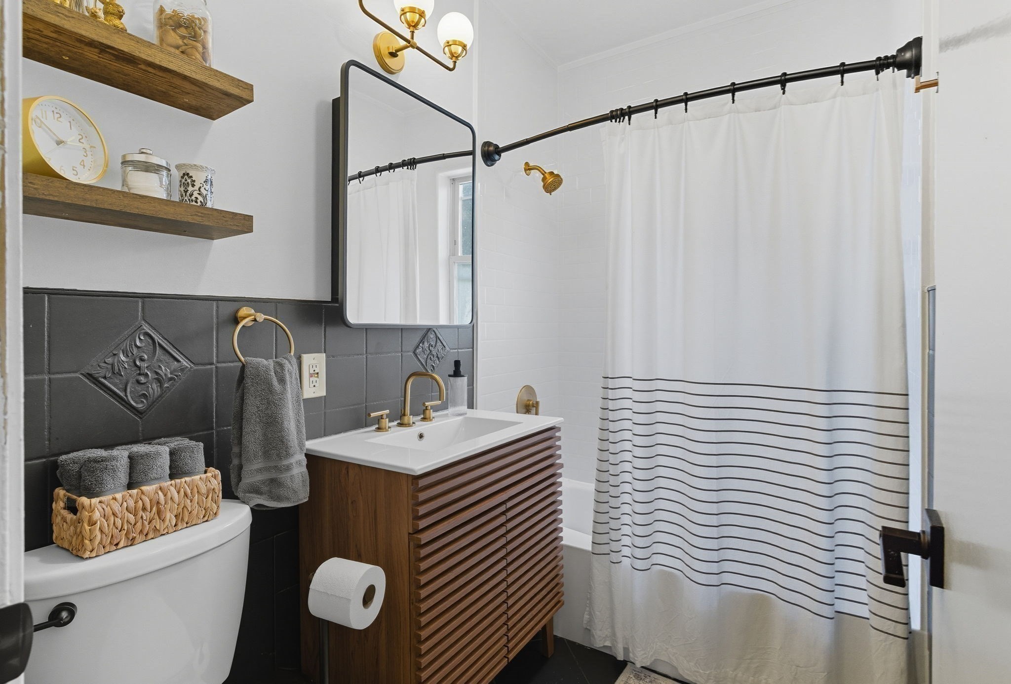 20 Rice St Unit 2, Brookline, MA 02445 - Image 13