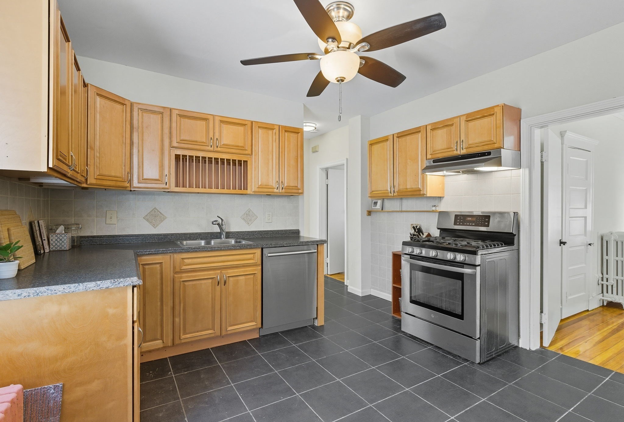 20 Rice St Unit 2, Brookline, MA 02445 - Image 9