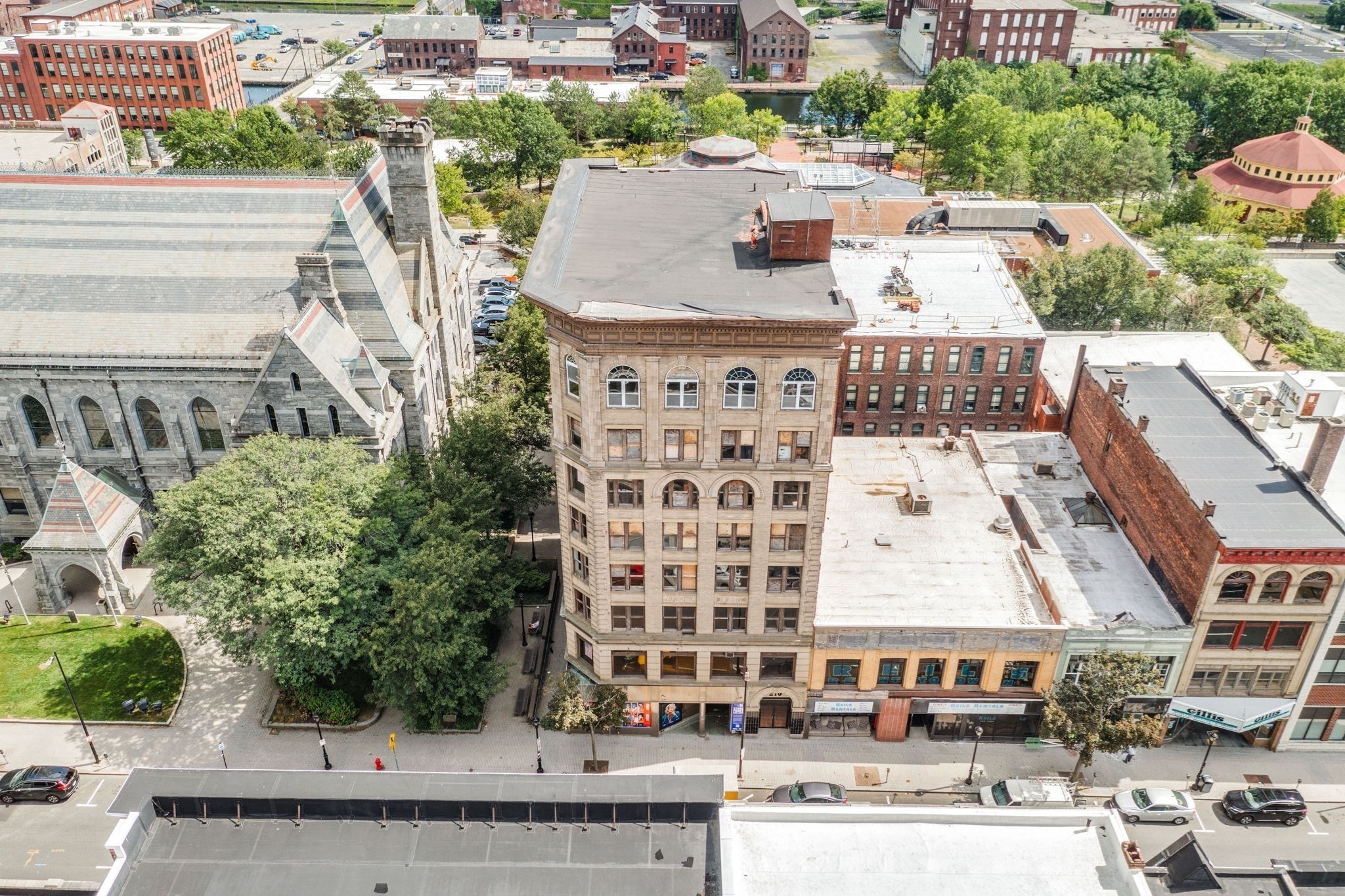 276 High St, Holyoke, MA 01040 - Image 3