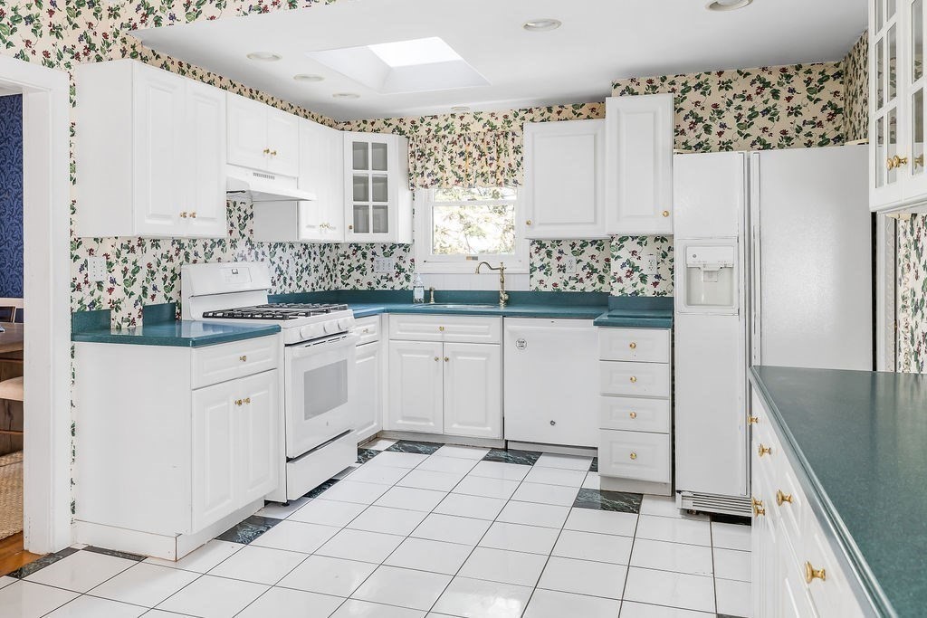 154 Warren Street, Needham, MA 02492 - Image 11