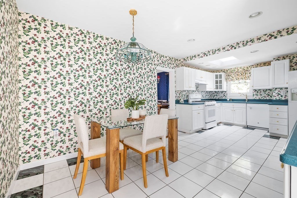 154 Warren Street, Needham, MA 02492 - Image 10