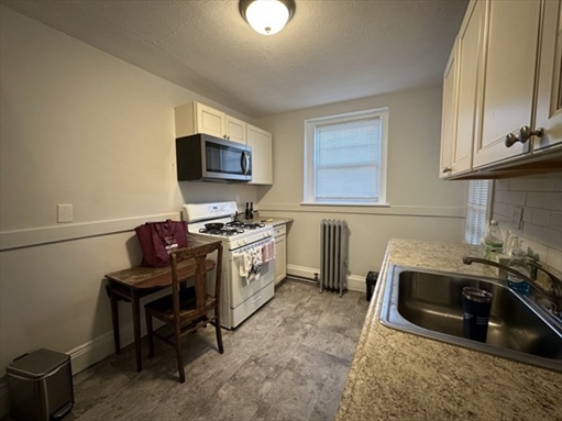 208 Main Street/Brook Park, Apt 25