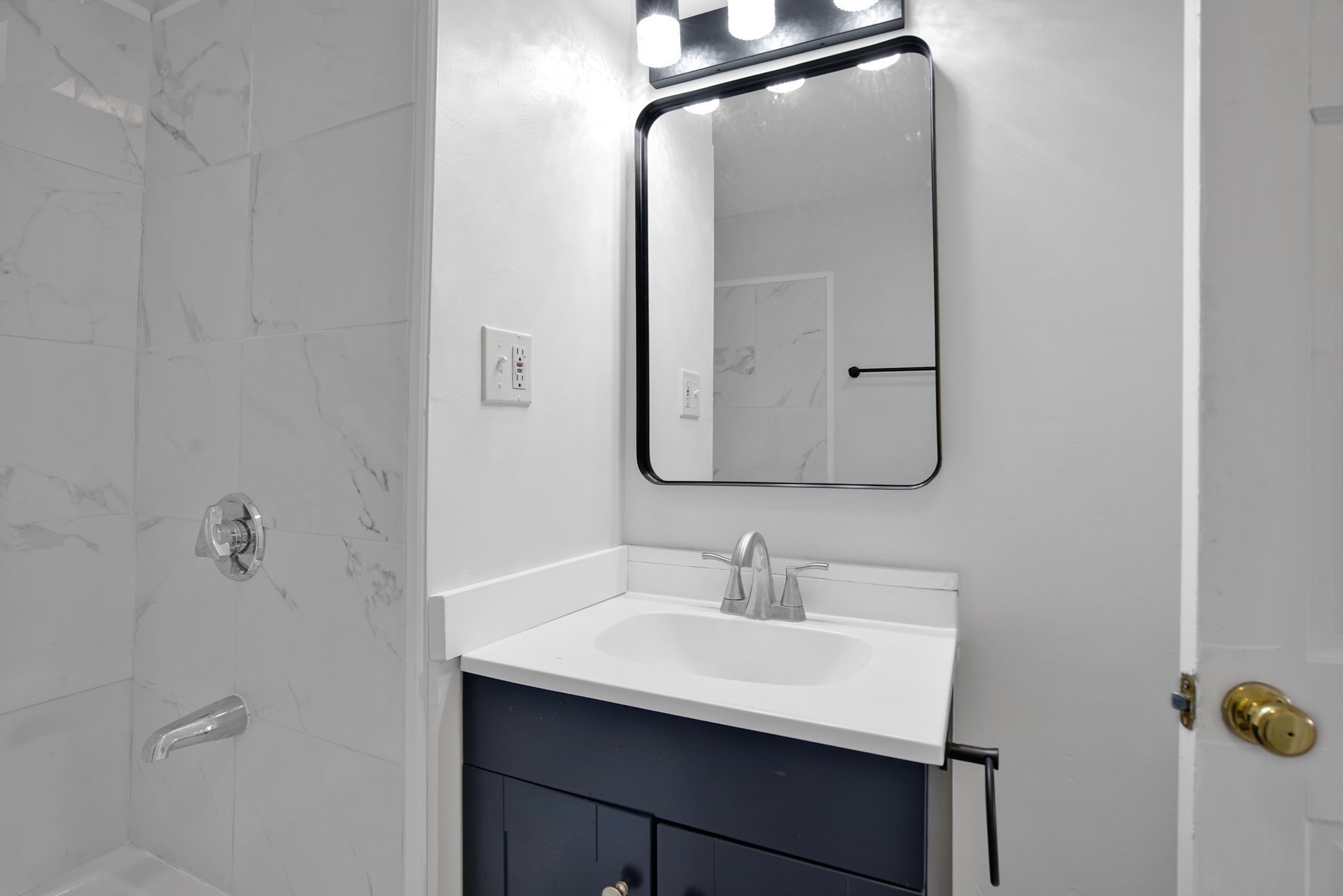 16 Dudley St, Haverhill, MA 01830 - Image 13