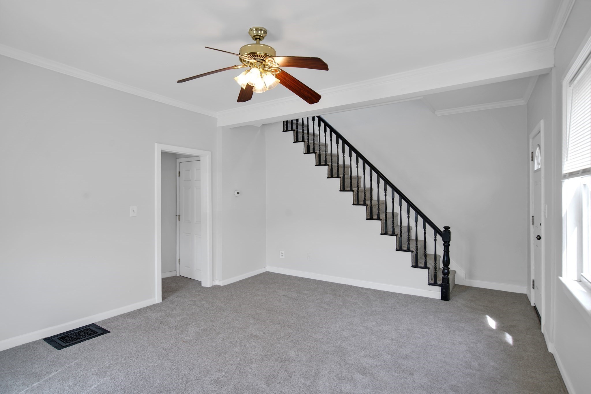 16 Dudley St, Haverhill, MA 01830 - Image 4