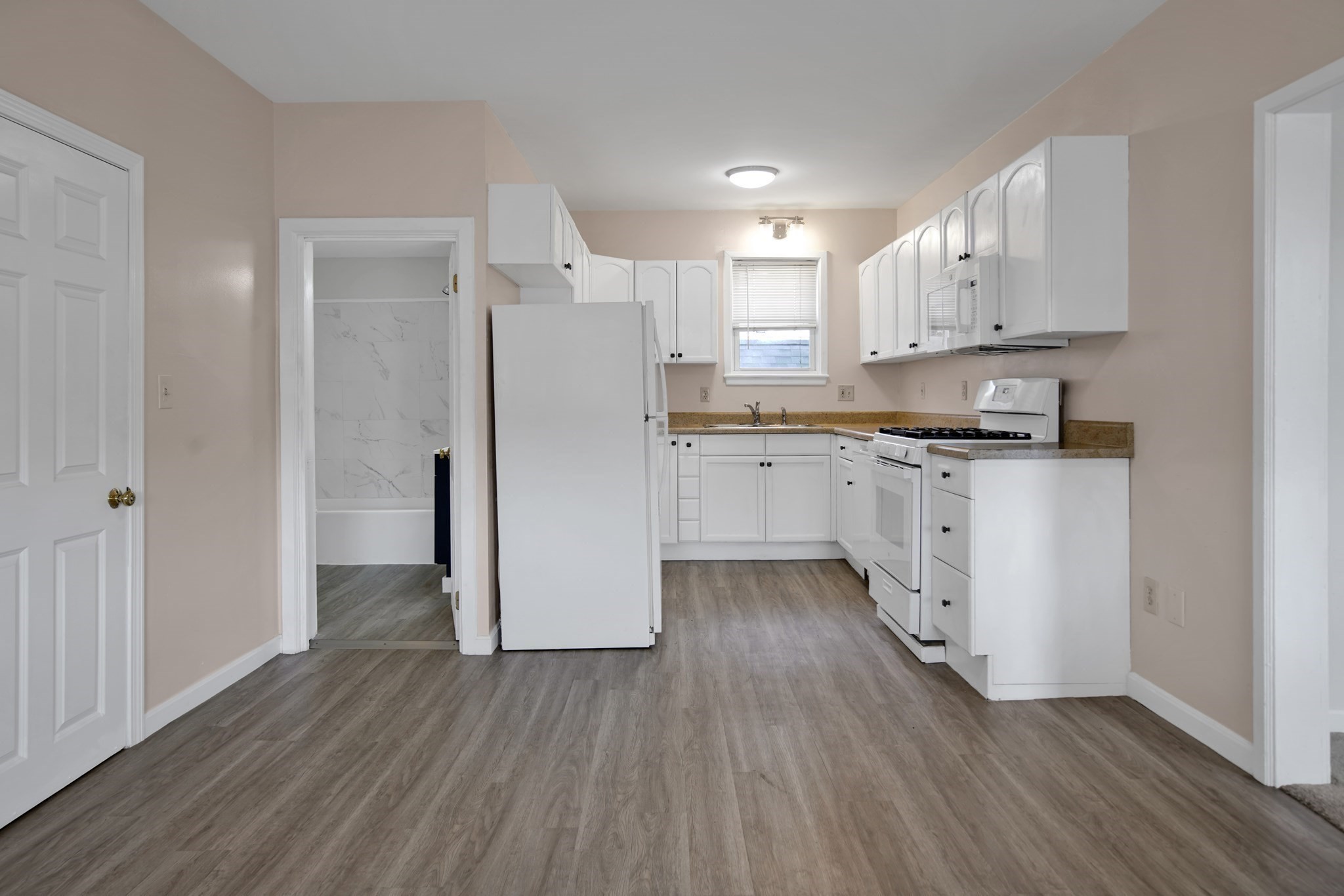 16 Dudley St, Haverhill, MA 01830 - Image 8