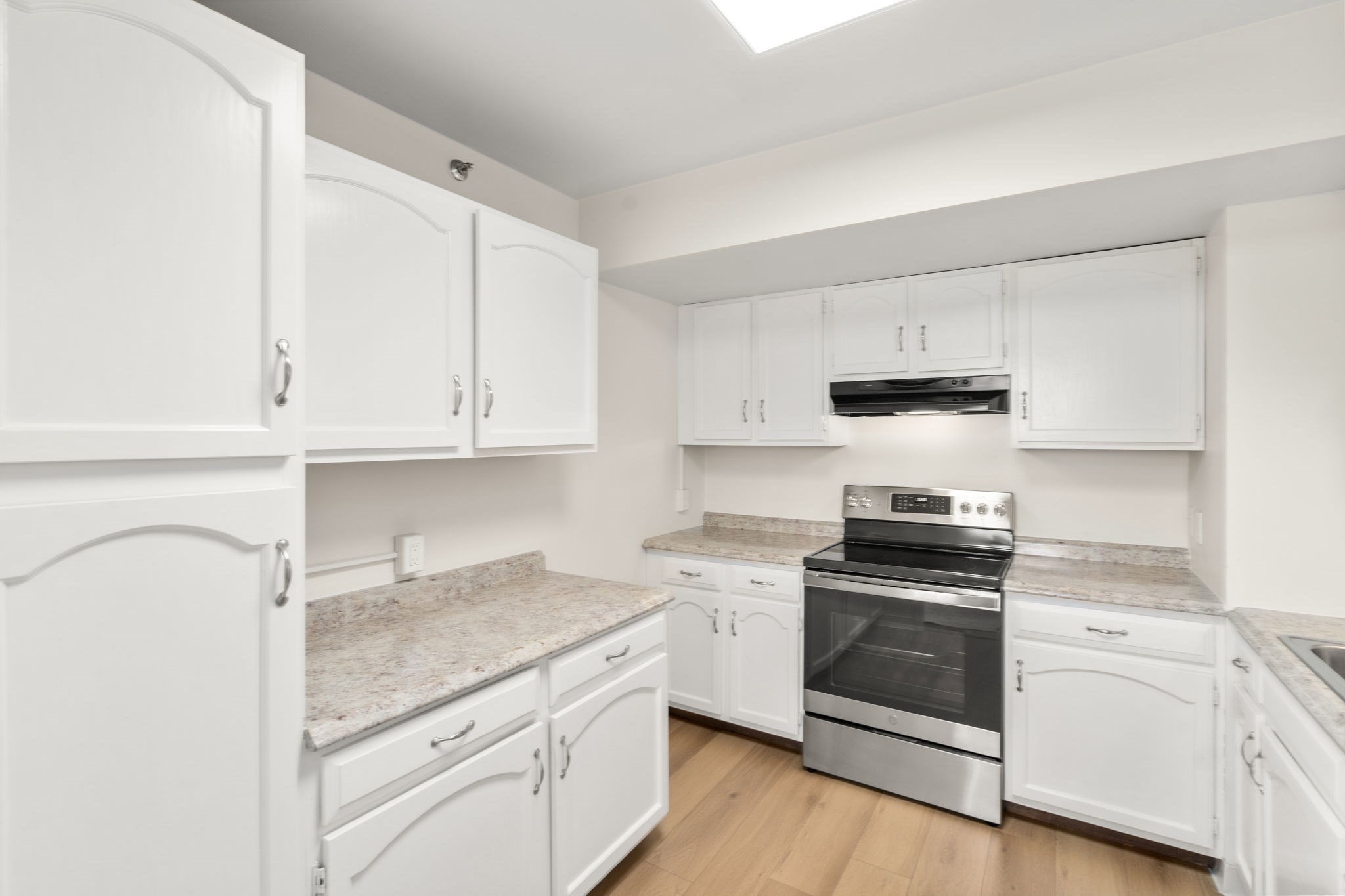 250 Hammond Pond Pkwy Unit 1002N, Newton, MA 02467 - Image 9