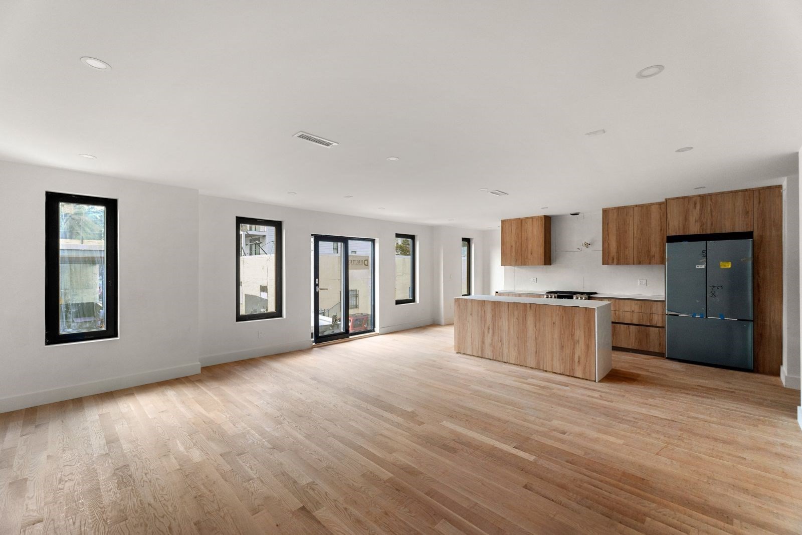 6 Devine Way Unit 1, South Boston, Boston, MA 02127 - Image 3