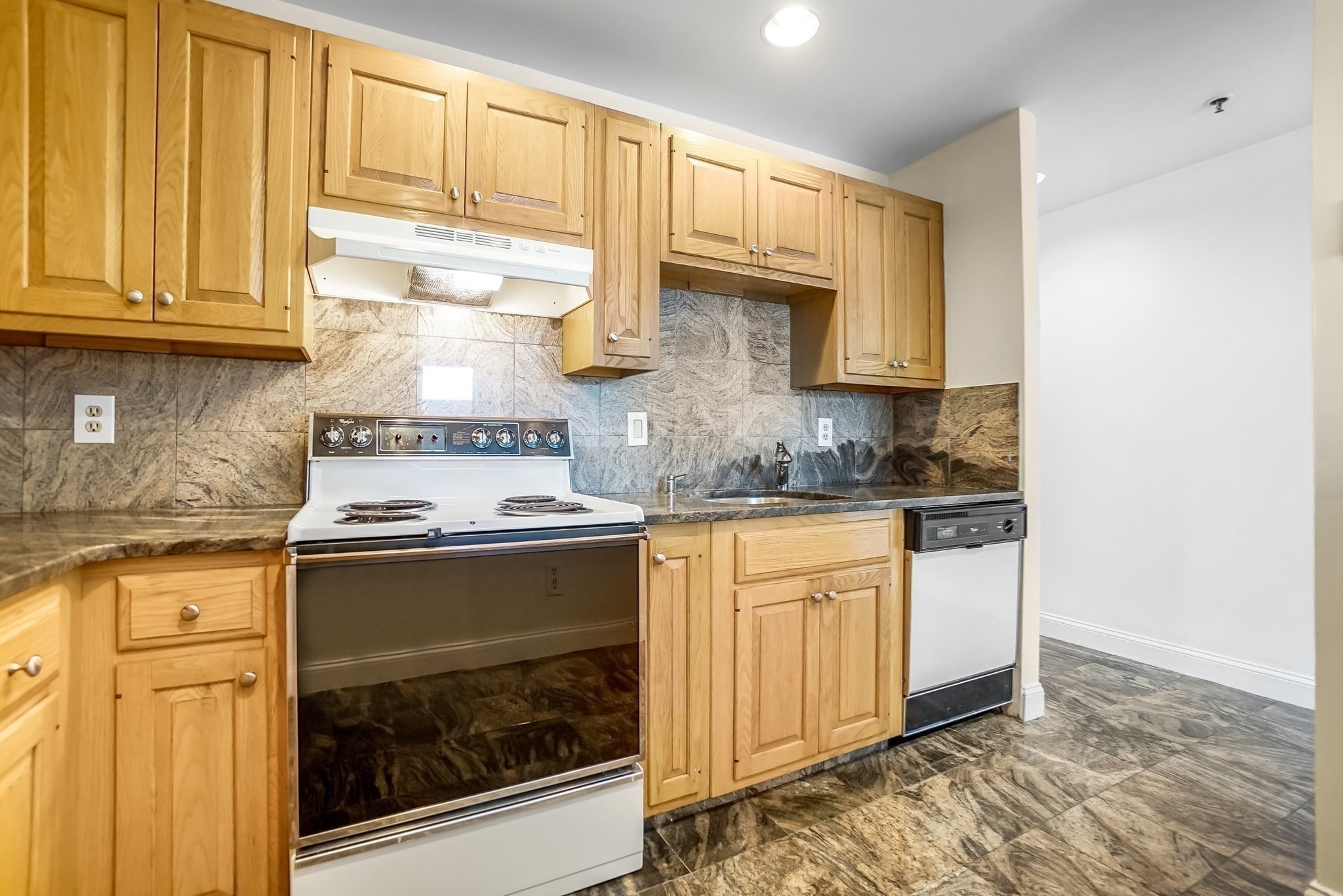 350 Revere Beach Blvd Unit 7 7F, Revere, MA 02151 - Image 11