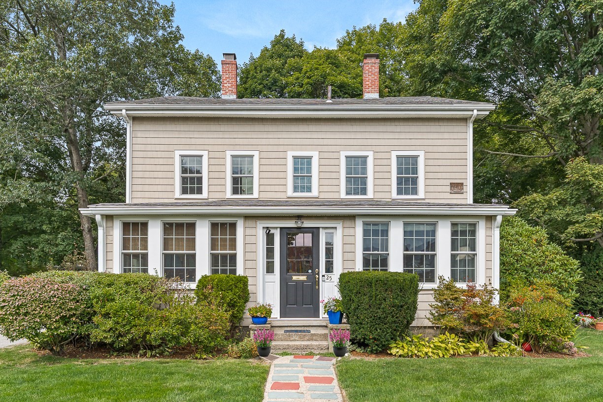 25 Columbia St, Wellesley, MA 02481