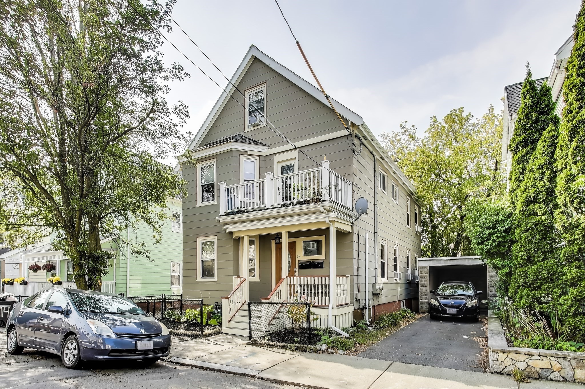 16 Cypress St, Somerville, MA 02143