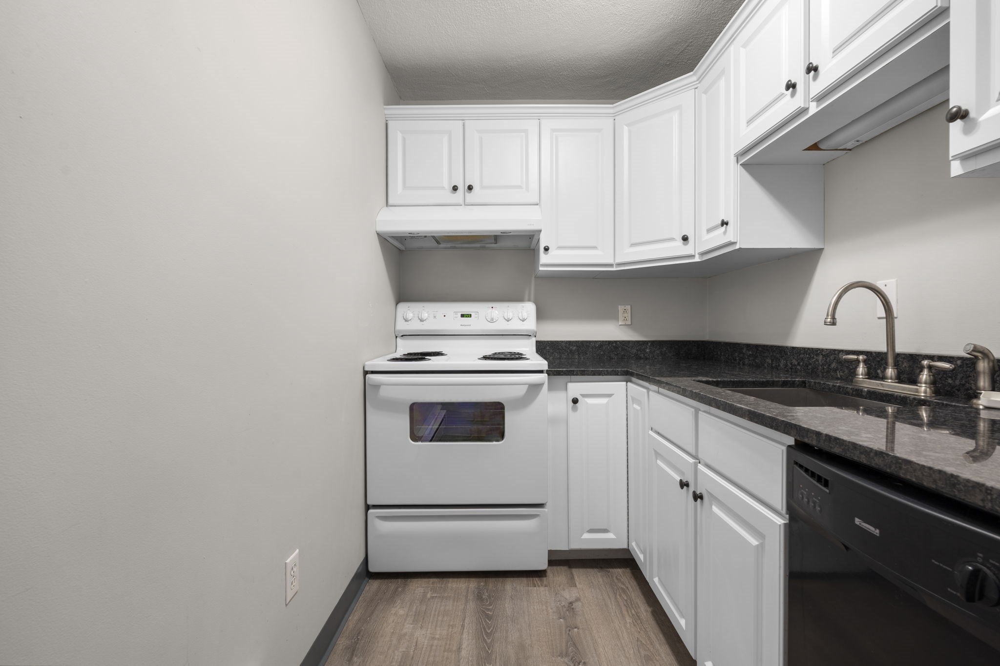 19 Washington St Unit 2, Haverhill, MA 01832 - Image 3