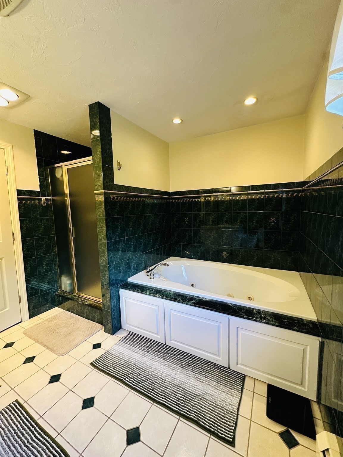 405 West St., Uxbridge, MA 01569 - Image 24