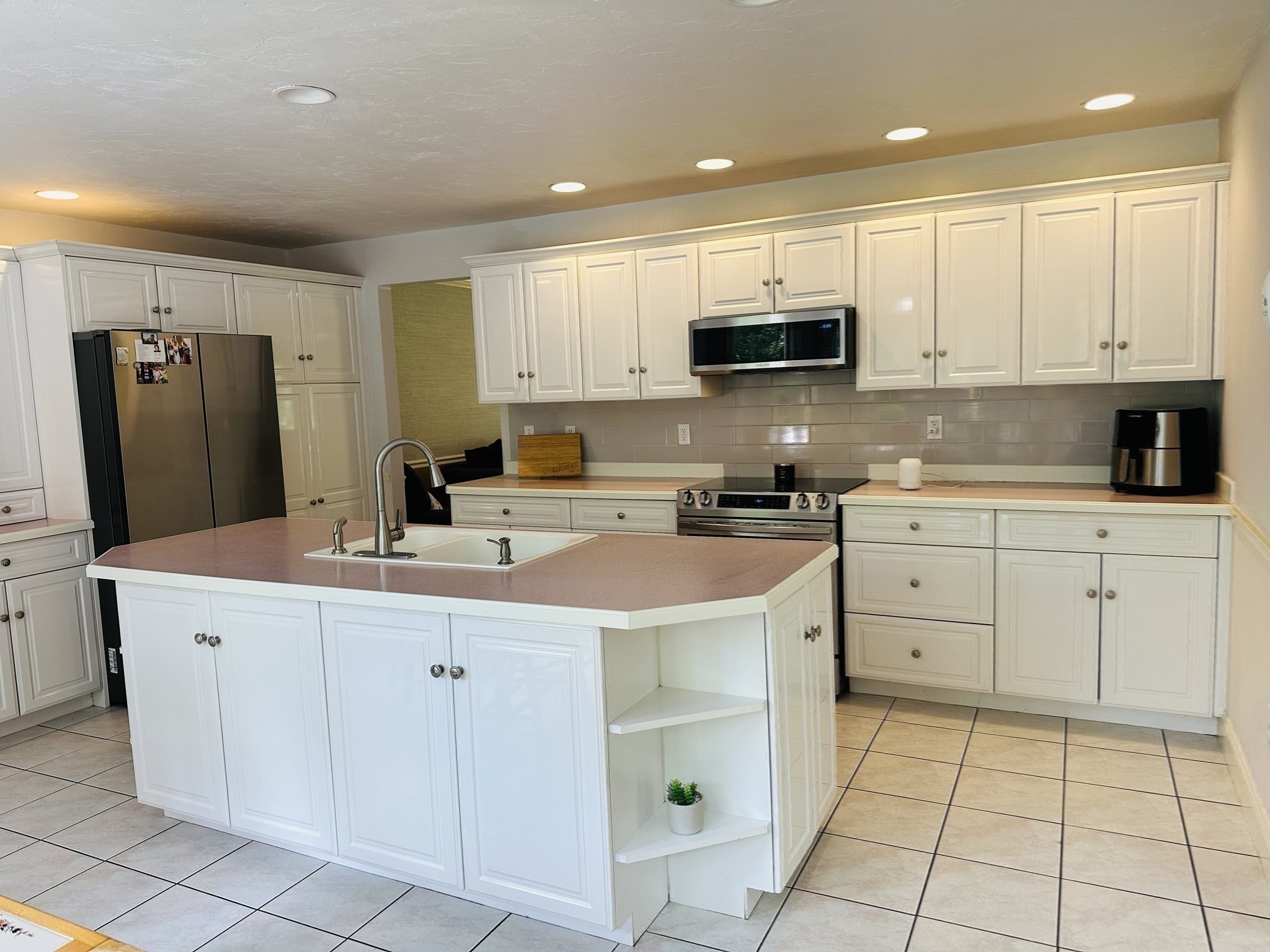 405 West St., Uxbridge, MA 01569 - Image 7