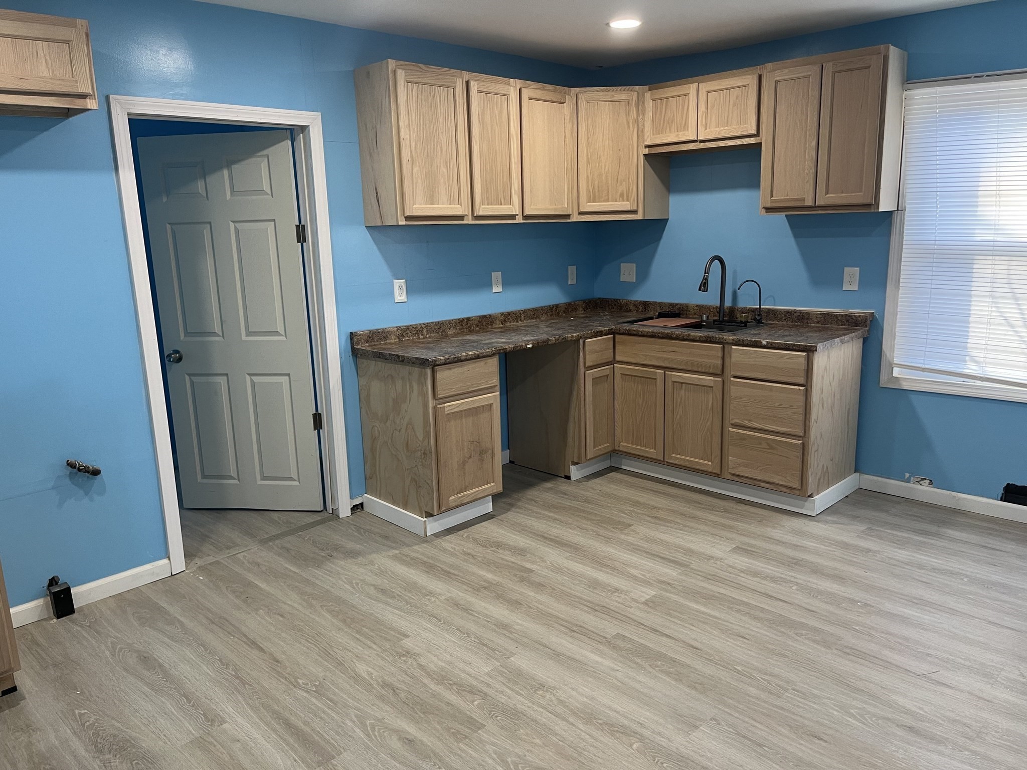 224 Berkshire Ave`, Springfield, MA 01109 - Image 15