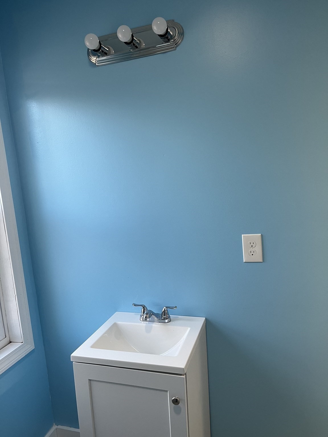 224 Berkshire Ave`, Springfield, MA 01109 - Image 17