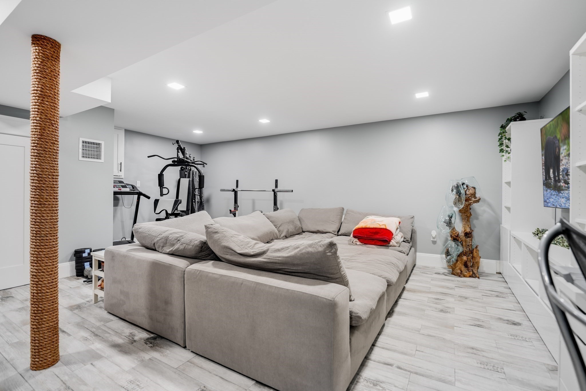 208 Florence St, Fall River, MA 02720 - Image 34