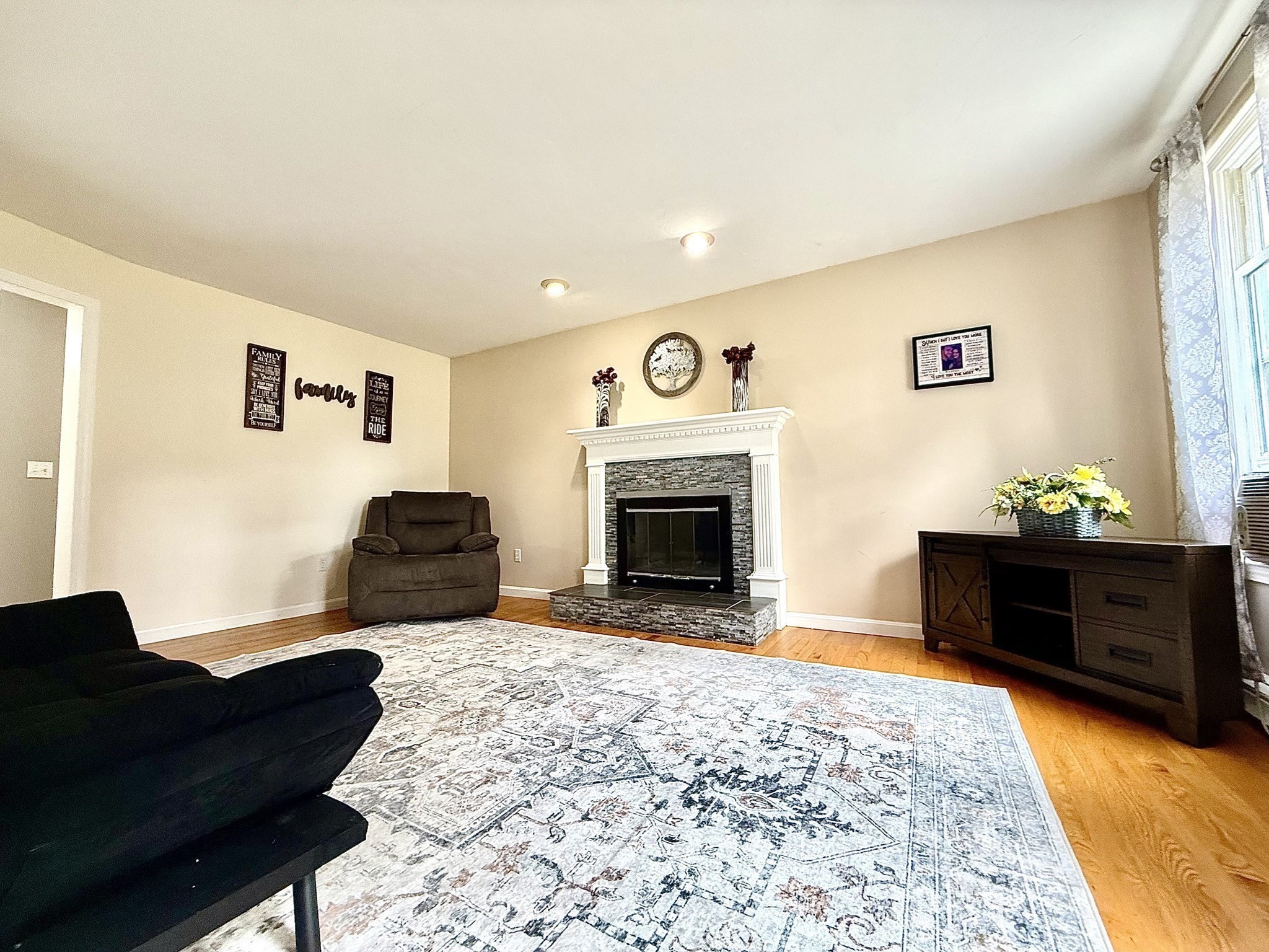 7 Tower Hill Rd, Oxford, MA 01540 - Image 10