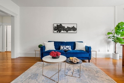 38 Kilsyth Rd, Apt 21