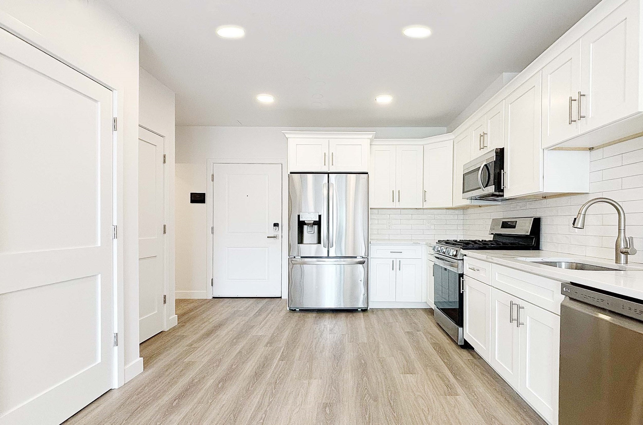 1133 North Shore Rd Unit 205, Revere, MA 02151 - Image 2