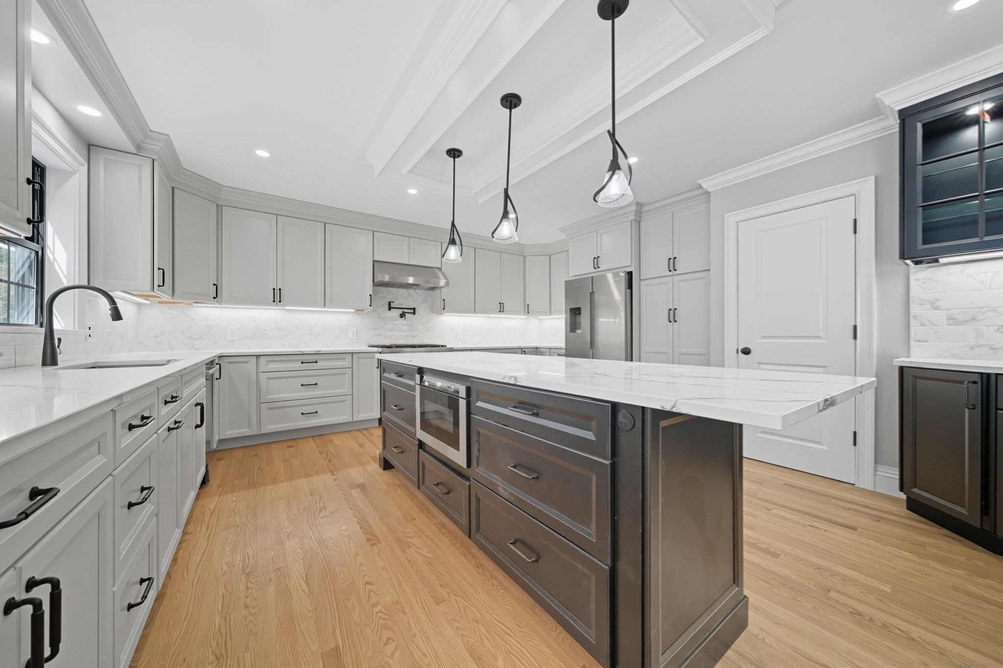 185 Lexington Street, Woburn, MA 01801 - Image 6