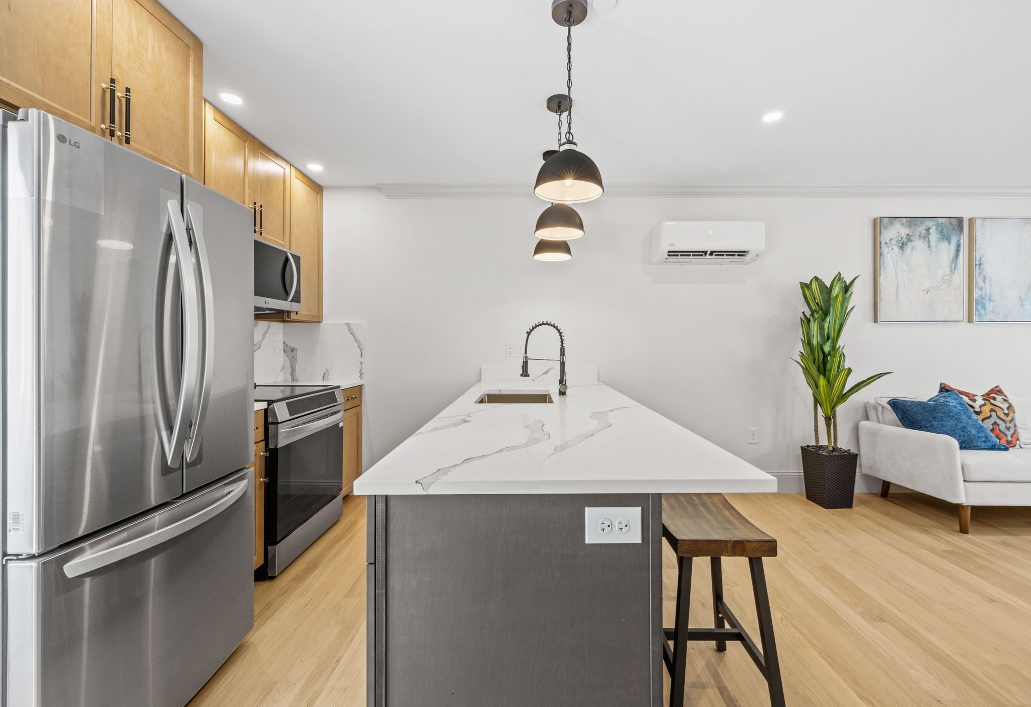 9 Swan St Unit 2, Beverly, MA 01915 - Image 8