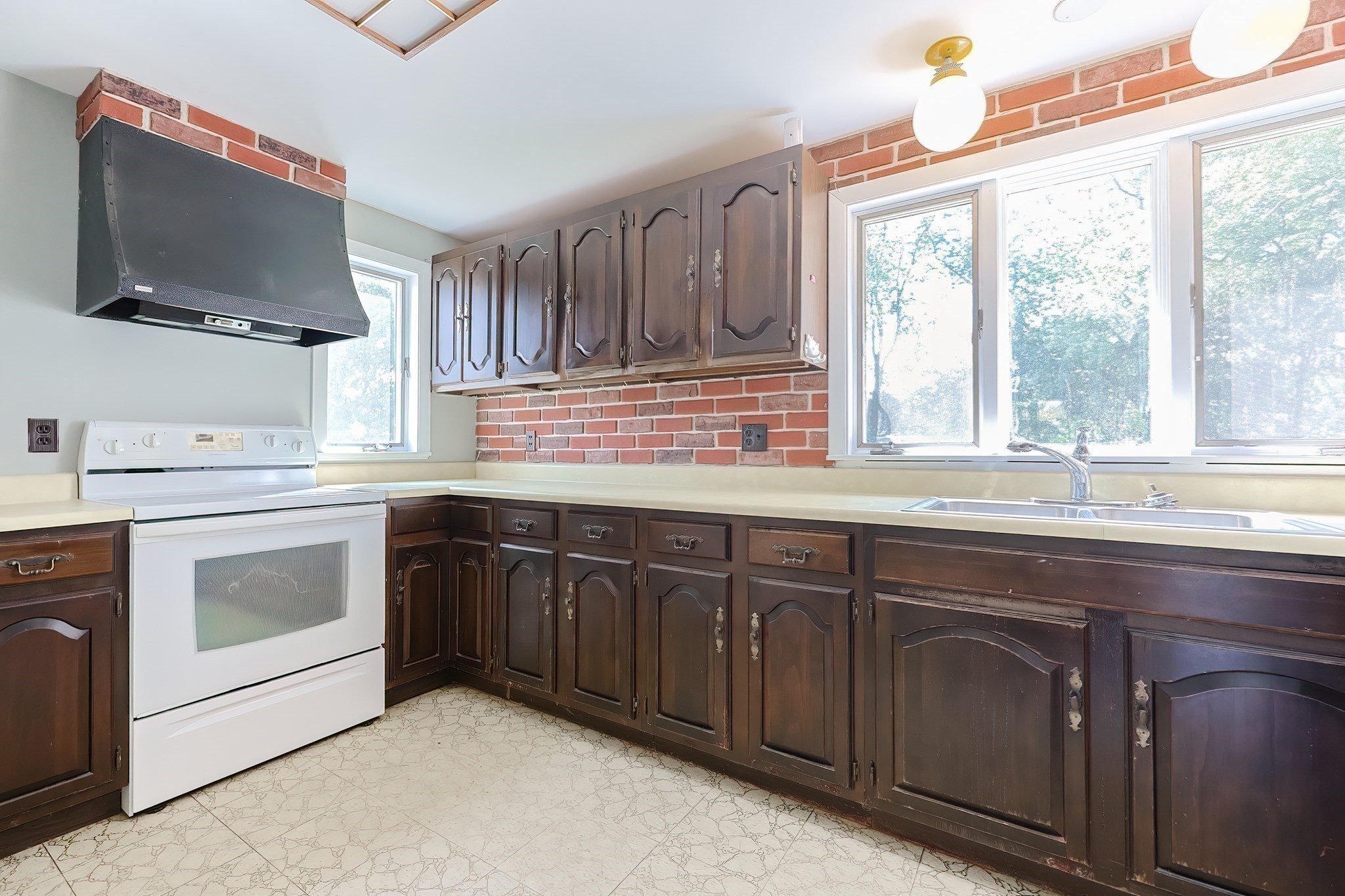11 Silver Ave, Bellingham, MA 02019 - Image 15