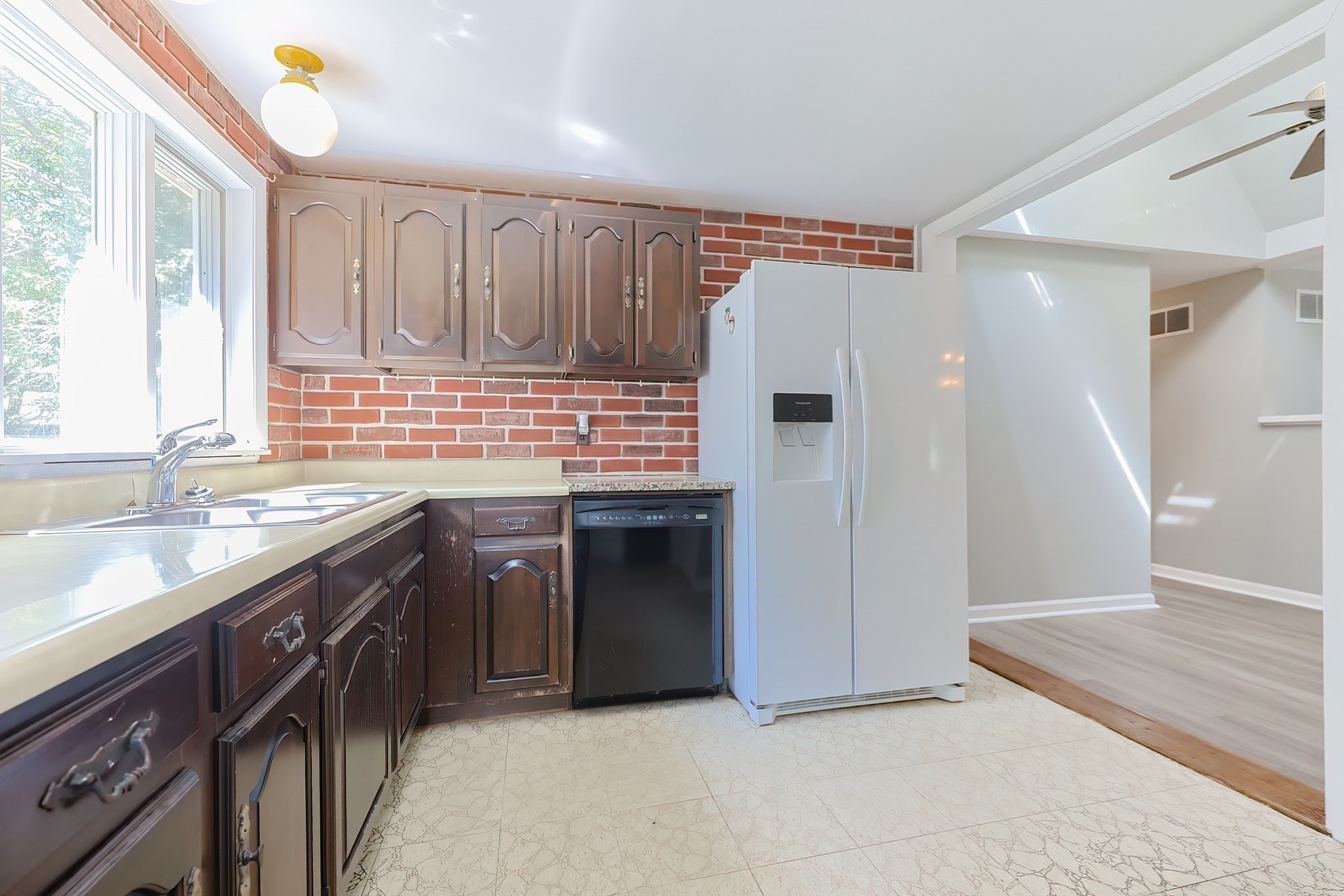 11 Silver Ave, Bellingham, MA 02019 - Image 18