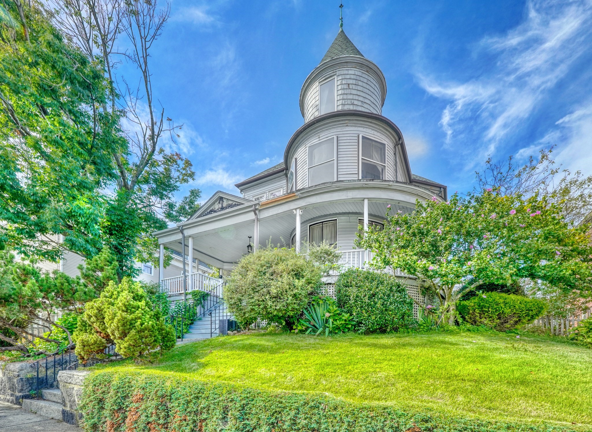 41 Tudor St, Lynn, MA 01902