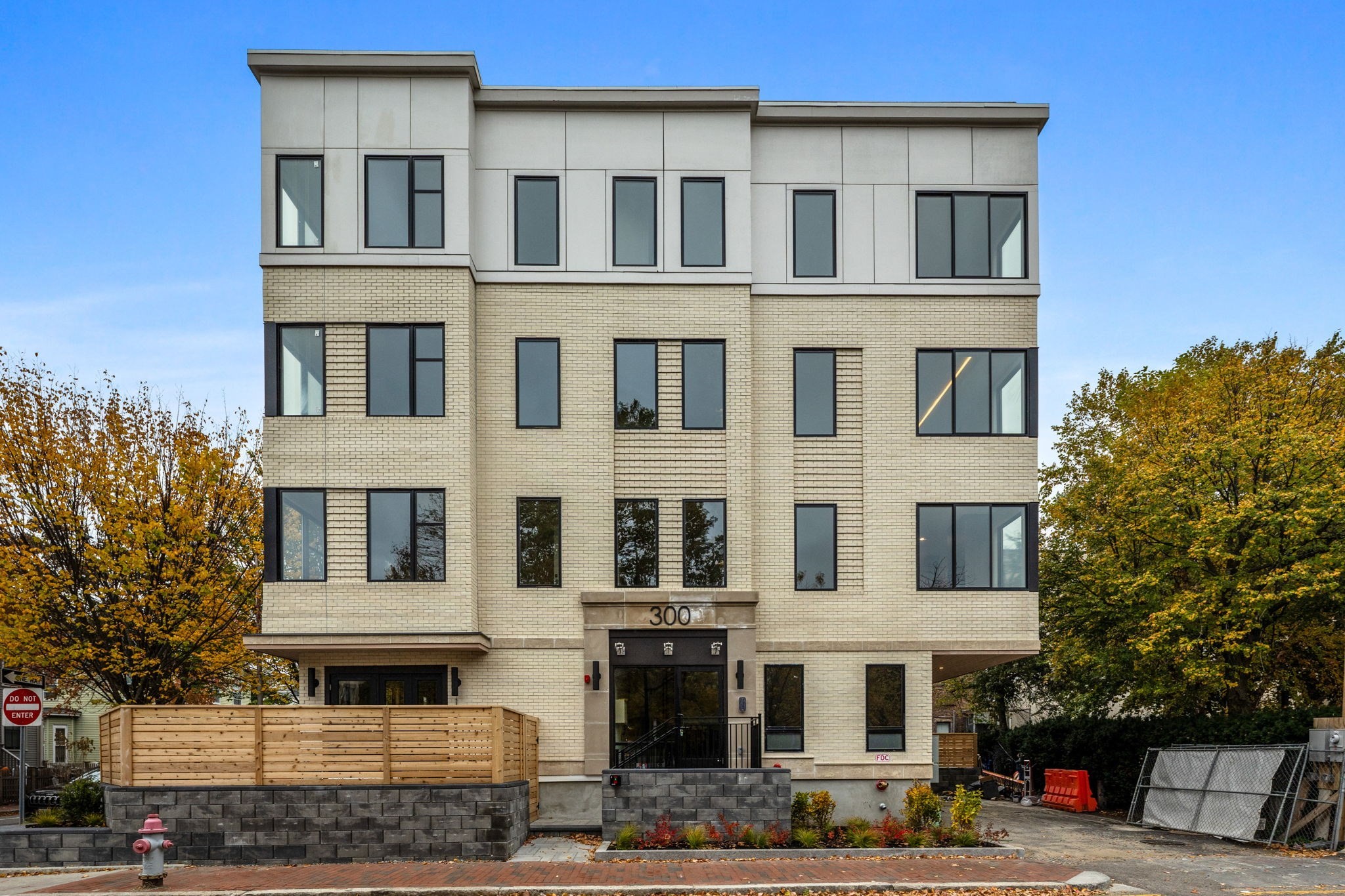 300 Franklin Street Unit 1, Cambridge, MA 02139