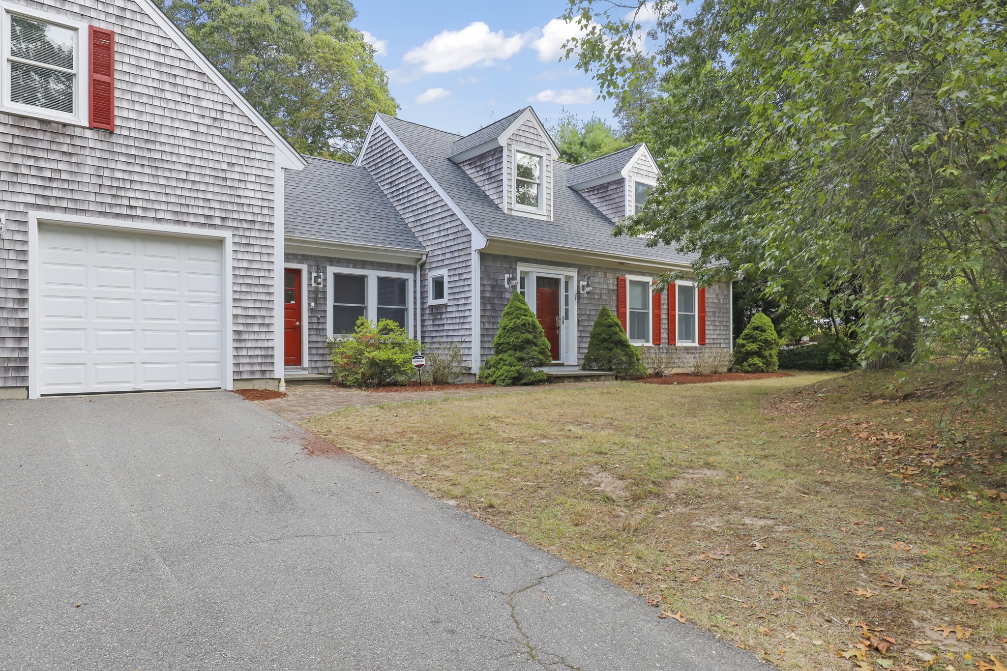 2 Tricia Rd, Falmouth, MA 02556