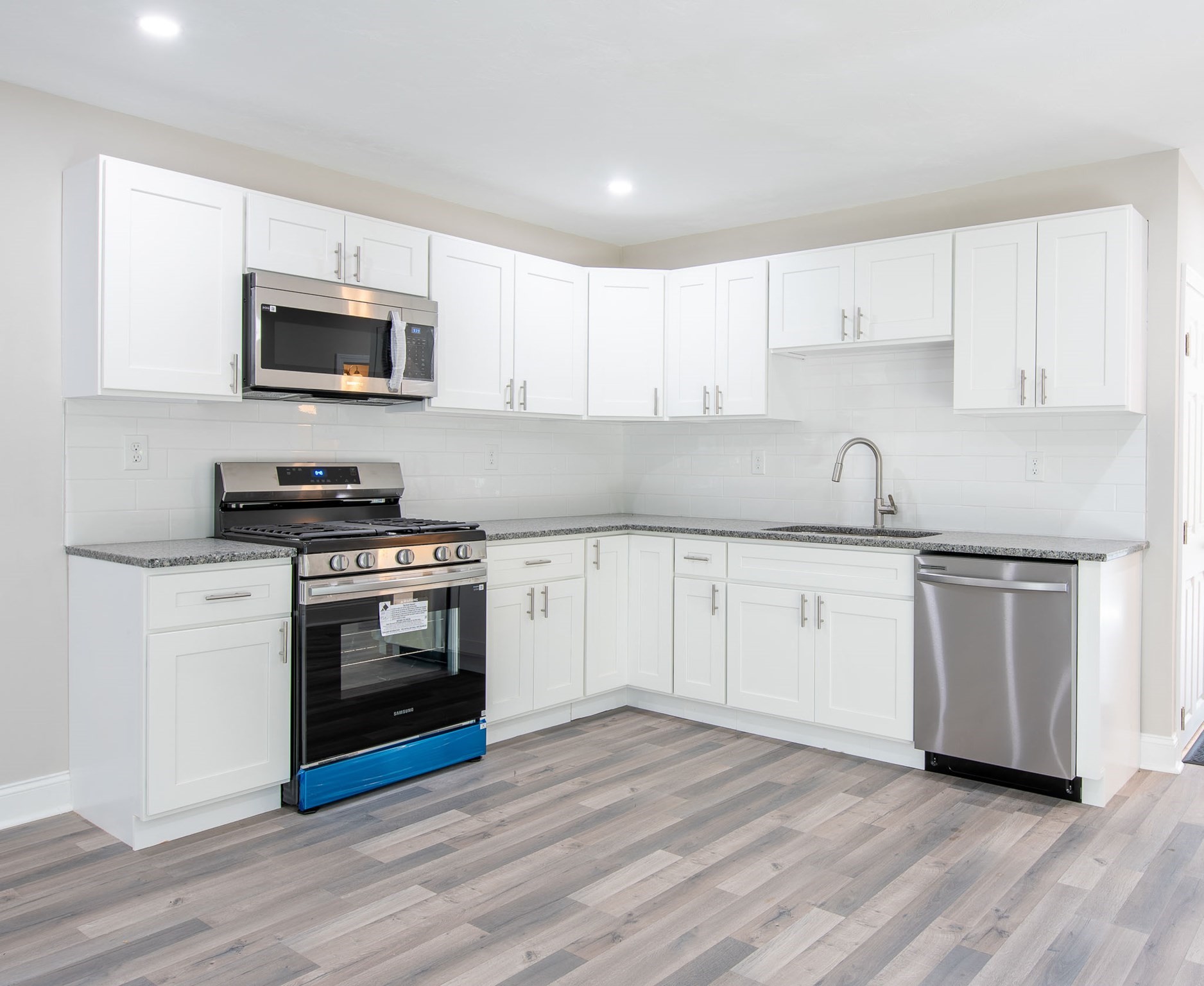 18 Stone St, Dracut, MA 01826 - Image 9