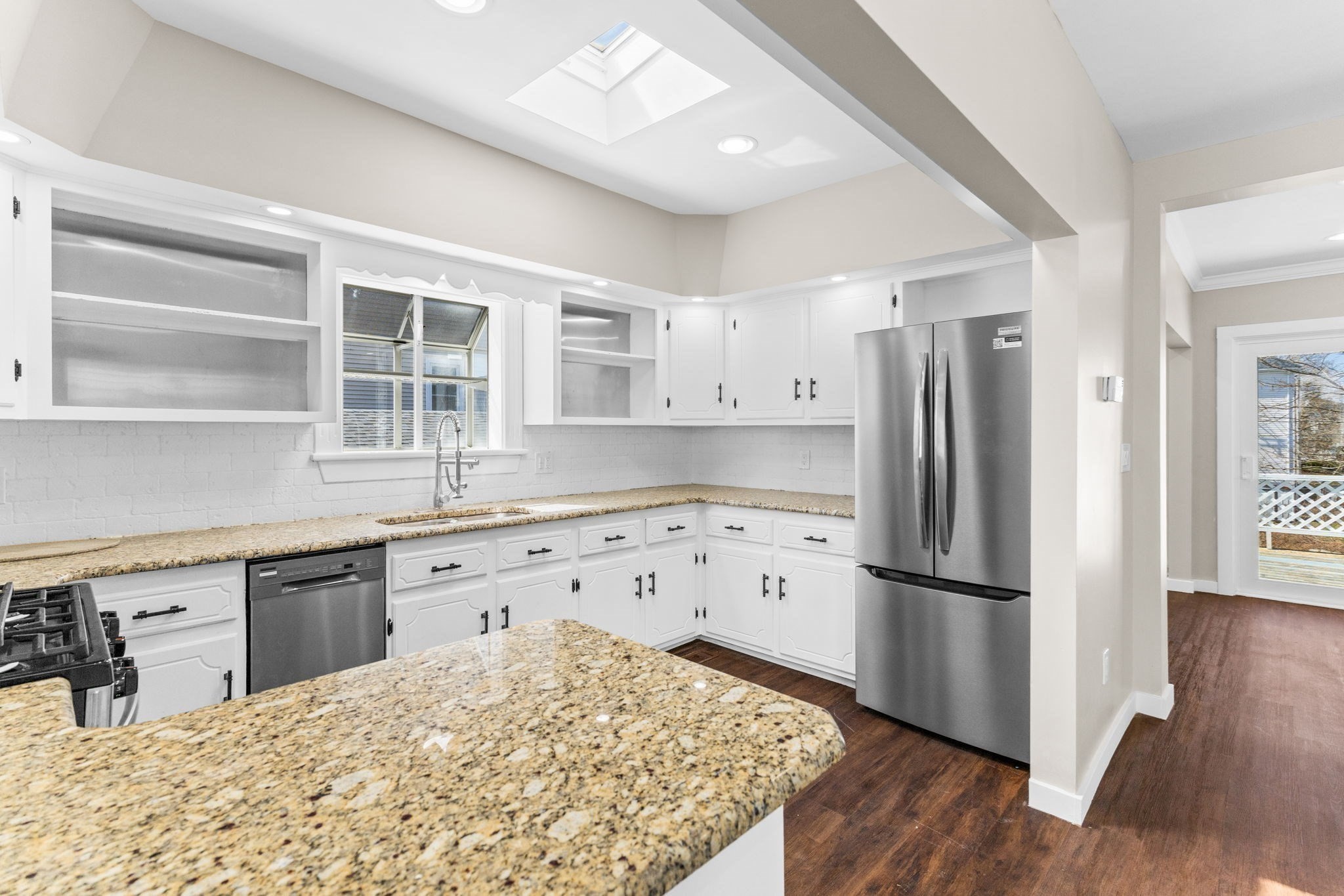 71 Cash St, Fall River, MA 02723 - Image 11