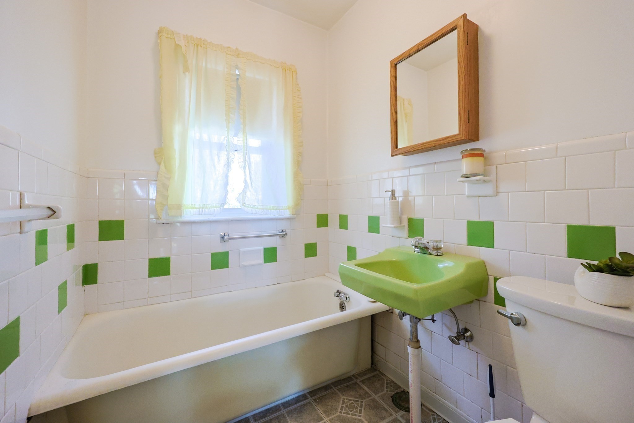 14 Dodge St, Malden, MA 02148 - Image 34