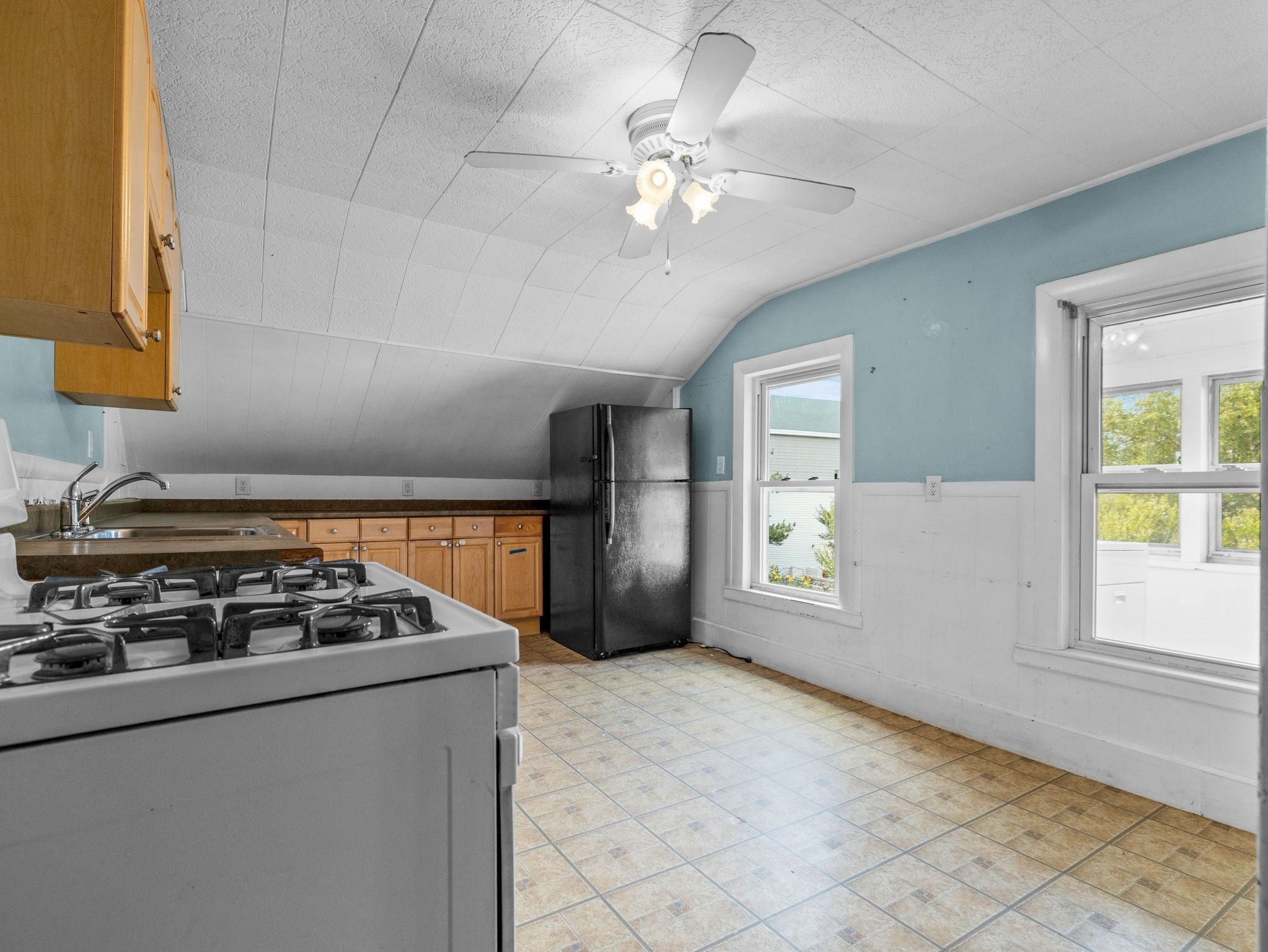 7 Woodbine St, Somerville, MA 02143 - Image 13