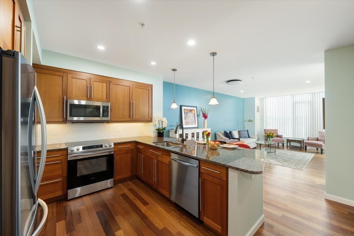 10 Nouvelle Way Unit T923, Natick, MA 01760 - Image 5