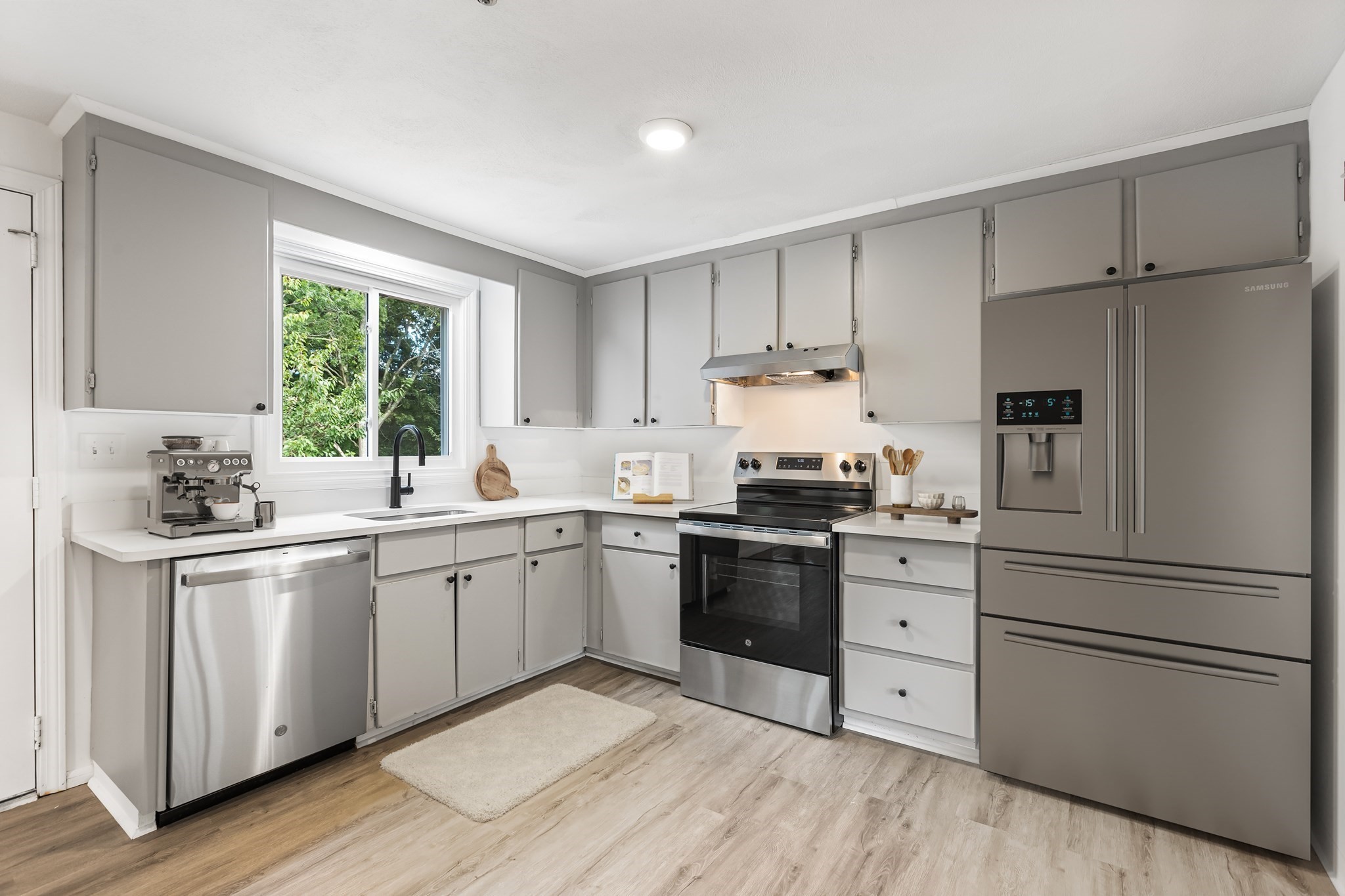 115 Joanne Rd, Stoughton, MA 02072 - Image 3