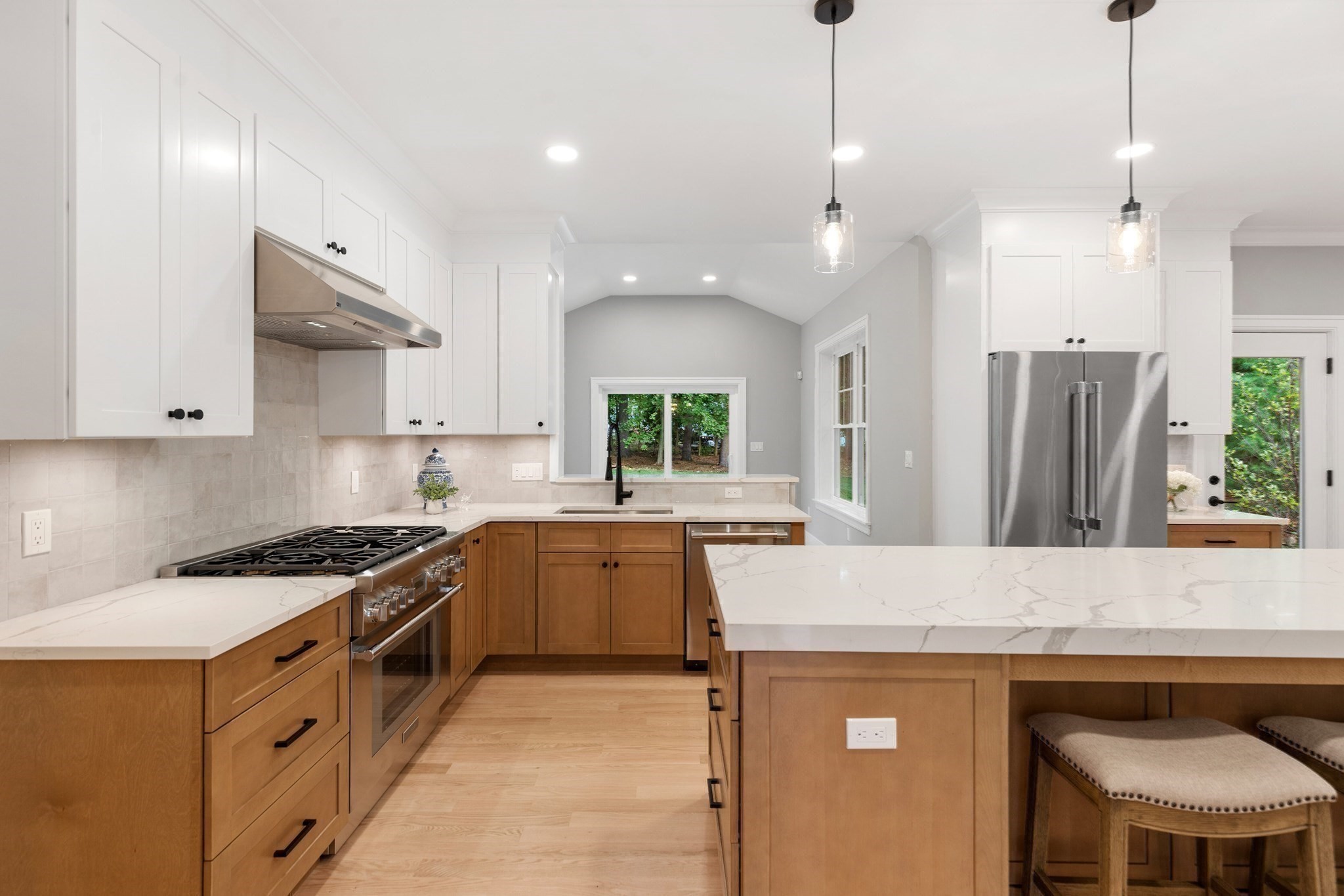 12 Pleasant St, Burlington, MA 01803 - Image 11