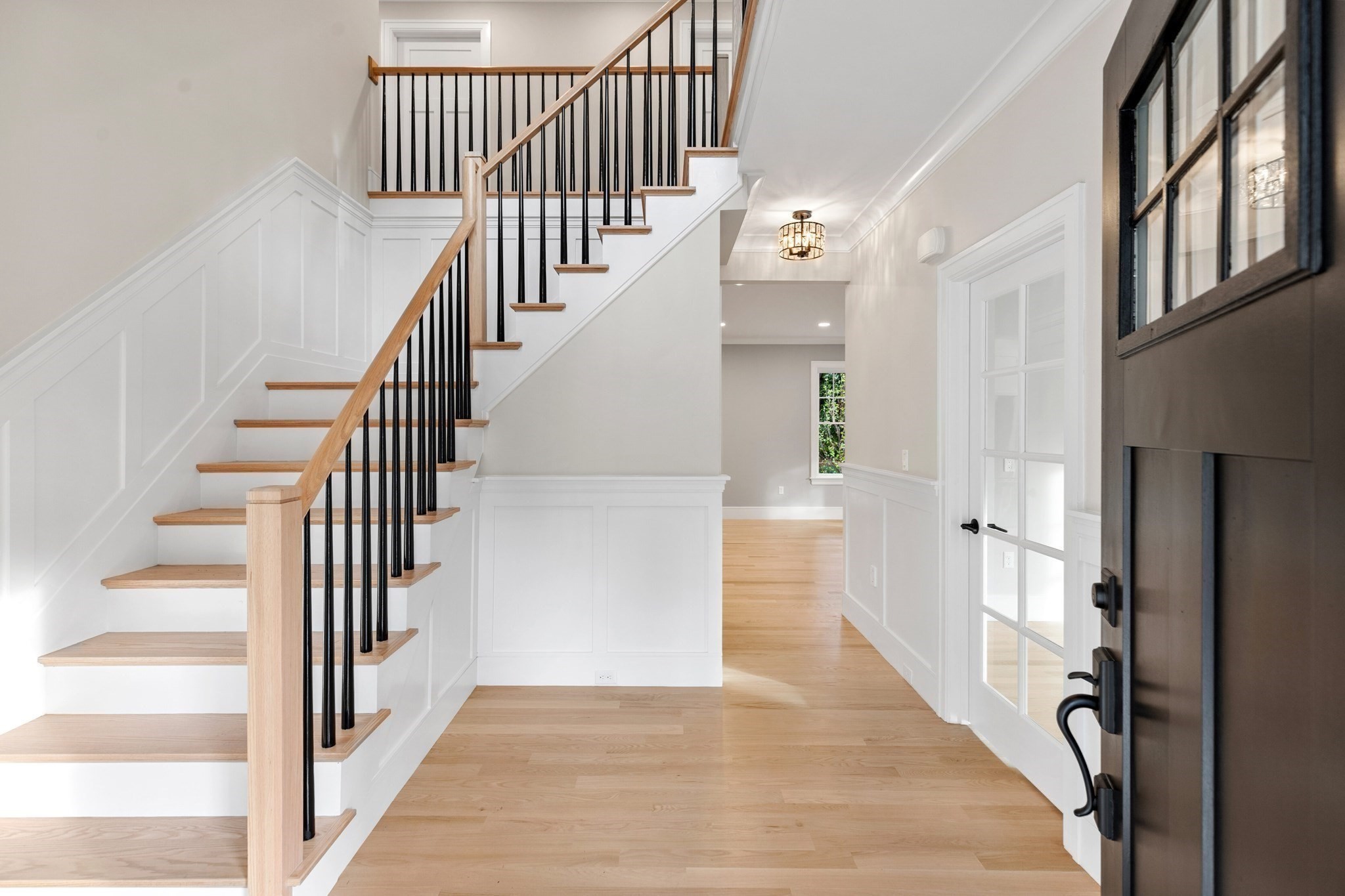 12 Pleasant St, Burlington, MA 01803 - Image 4